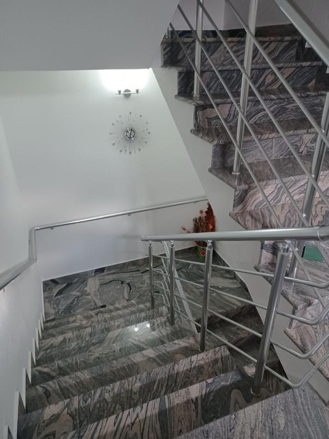Villa Elina Ulcinj Montenegro Дони Стой Екстериор снимка